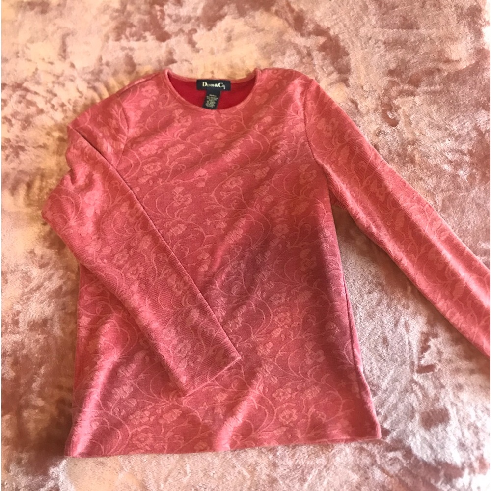 Red embroidered flower long sleeve